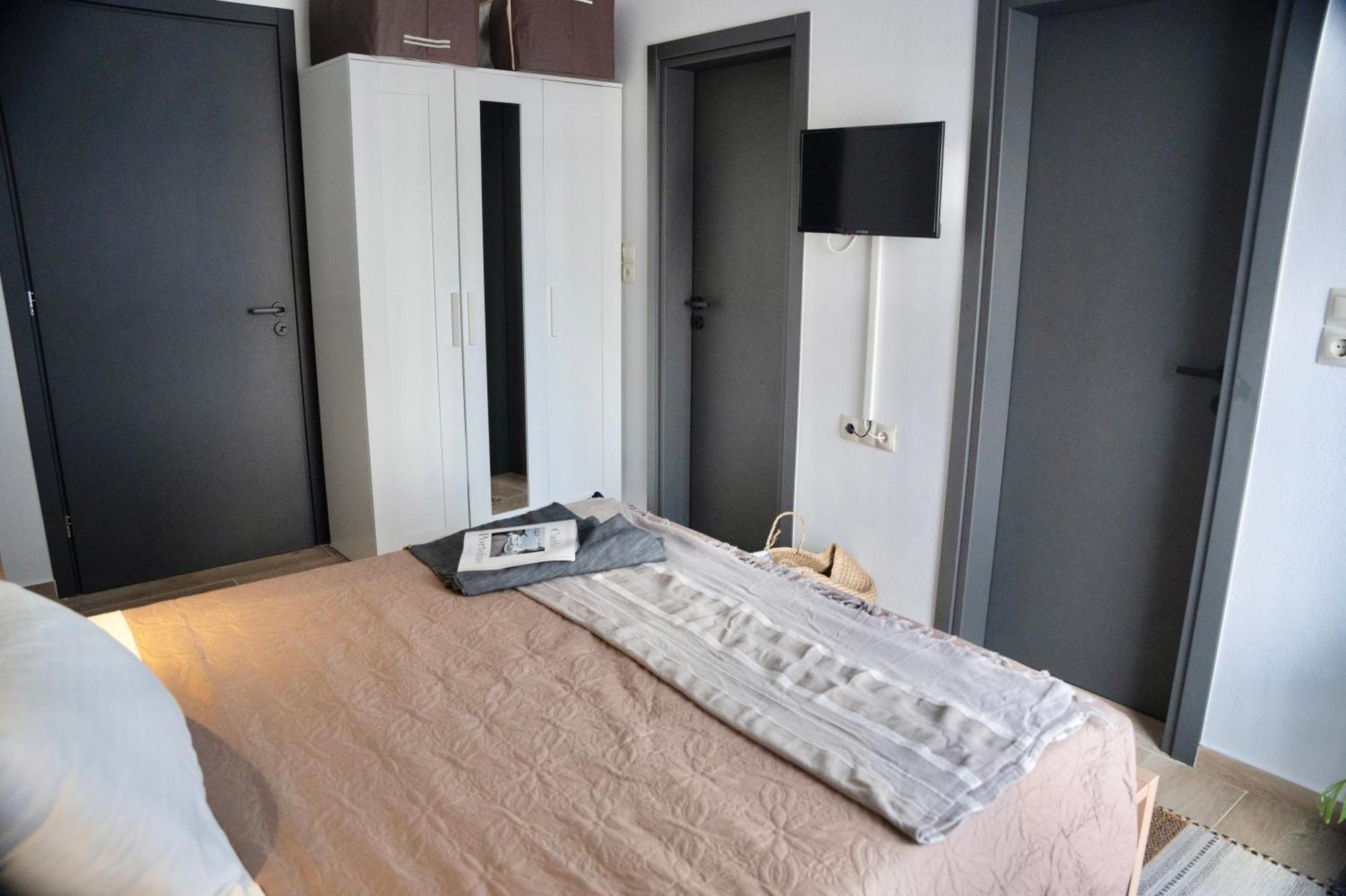 Exquisite 4-Bedroom Prestige Apartment Rhodes City Екстериор снимка