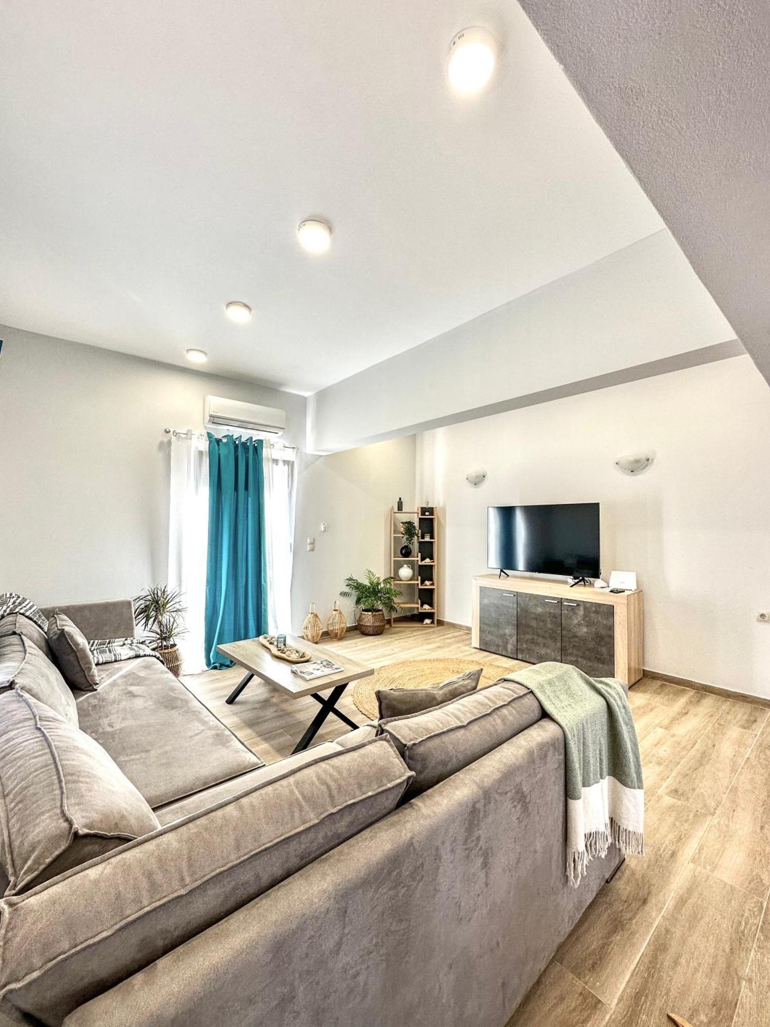 Exquisite 4-Bedroom Prestige Apartment Rhodes City Екстериор снимка