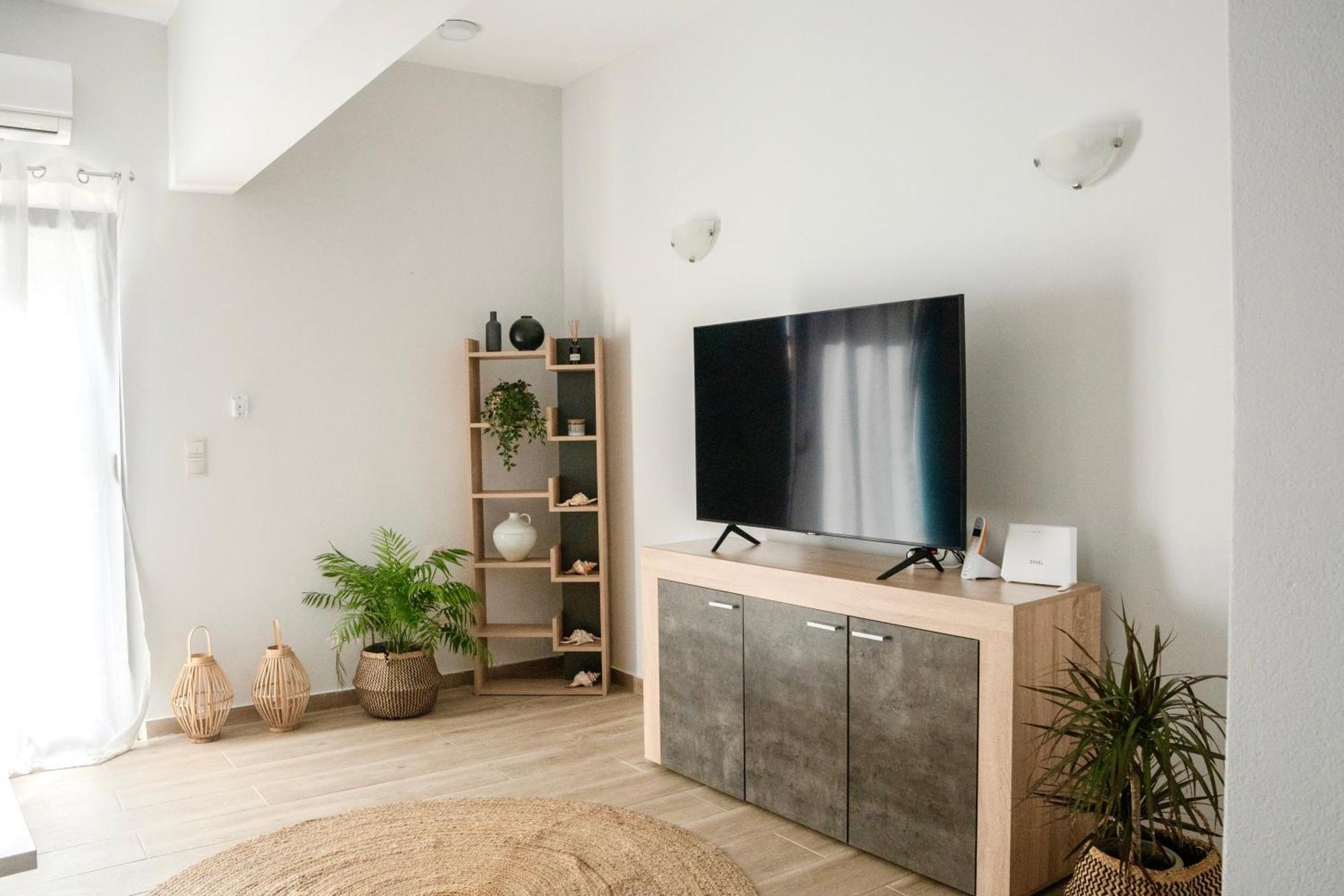 Exquisite 4-Bedroom Prestige Apartment Rhodes City Екстериор снимка
