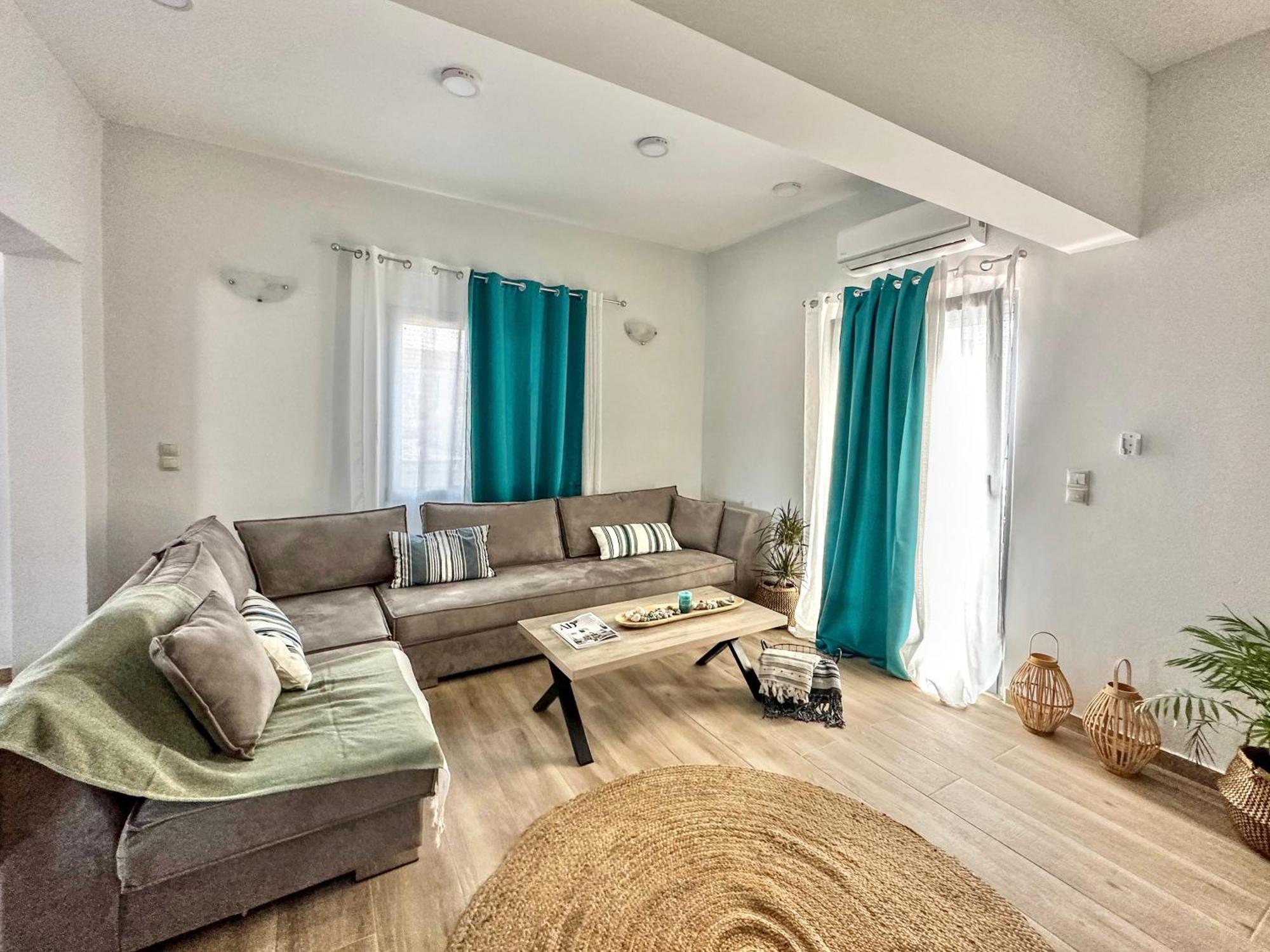 Exquisite 4-Bedroom Prestige Apartment Rhodes City Екстериор снимка